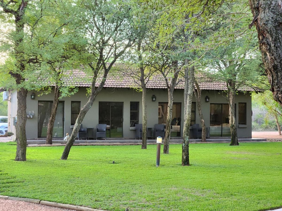 Rip Van Winkel Guest House Lephalale Kültér fotó
