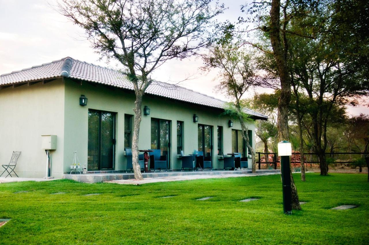 Rip Van Winkel Guest House Lephalale Kültér fotó